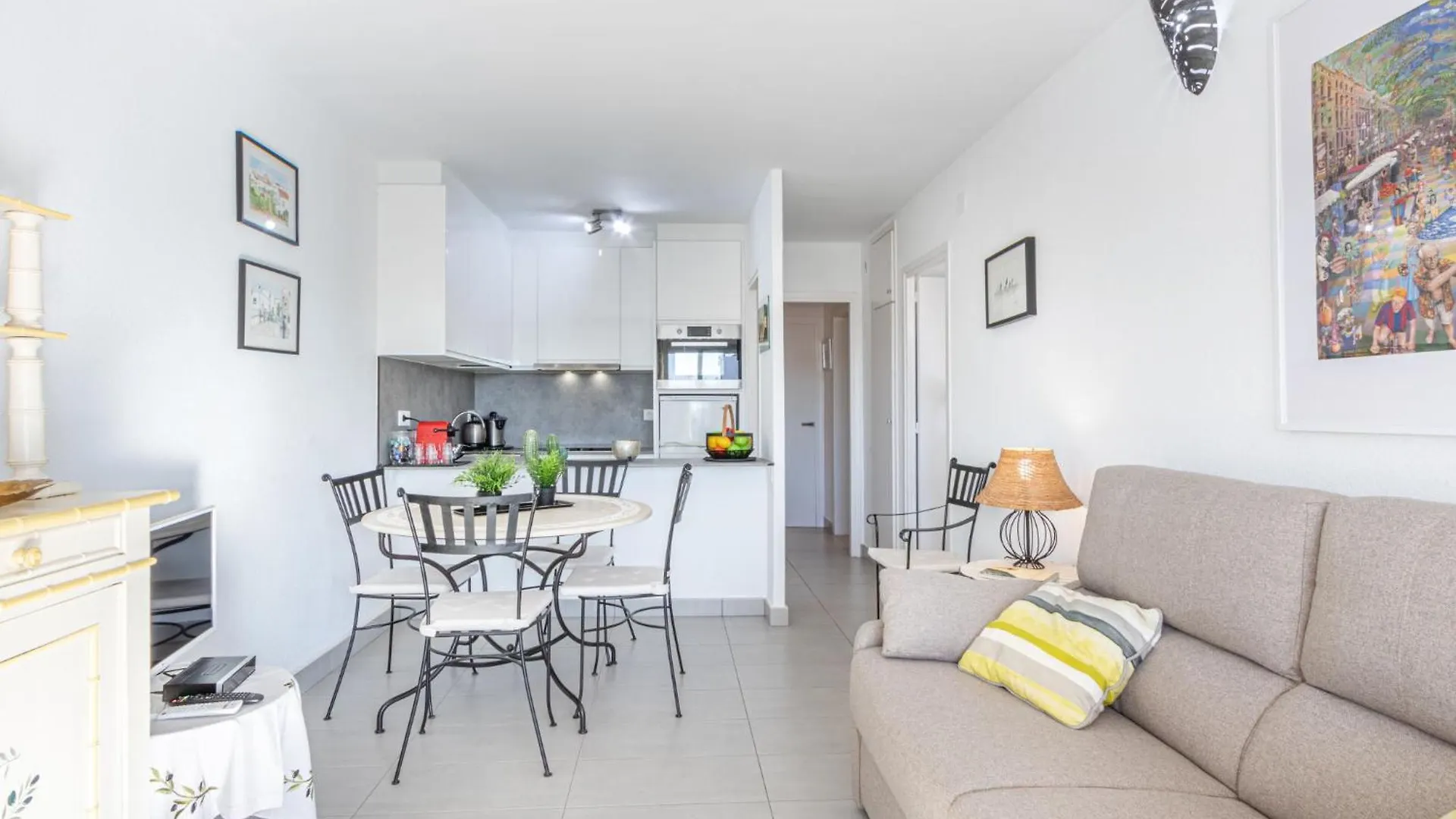 Apartment Pattaya-8 By Interhome Empuriabrava